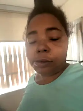 JCCaramelbarbie1 online show from 10-12-25, 02:49