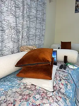 Doublefreaks online show from 12-23-25, 12:30