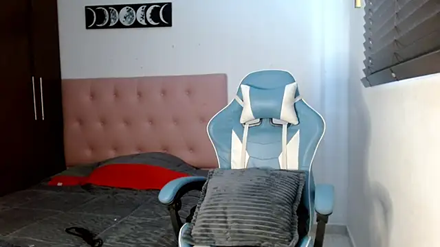 Snapshot of TokioStar chatting on 02-26-25, 05:07 TokioStar online show from 02-26-25, 05:07
