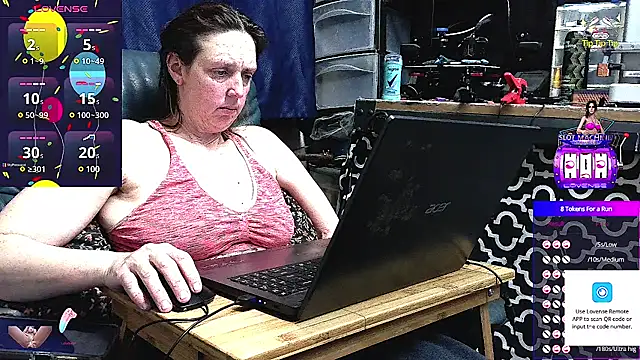 2nakedneighbors1 online show from 02-13-25, 05:48