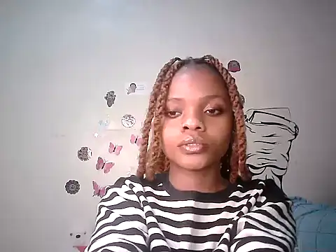 Snapshot of Star_Tower chatting on 02-11-25, 11:54 Star Tower online show from 02-11-25, 11:54