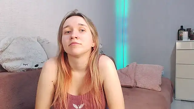 lovely hayley online show from 12-20-25, 10:39