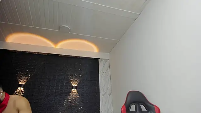 Snapshot of taurus_boy1 chatting on 02-27-26, 10:26 taurus boy1 online show from 02-27-26, 10:26