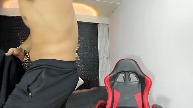 Snapshot of taurus_boy1 chatting on 03-05-26, 10:11 taurus boy1 online show from 03-05-26, 10:11