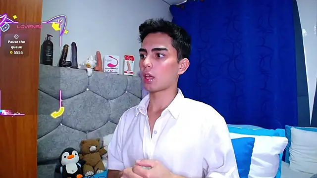 OwenBluee online show from 09-30-25, 07:30