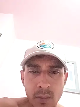 Snapshot of paisa233 chatting on 11-01-25, 04:25 paisa233 online show from 11-01-25, 04:25