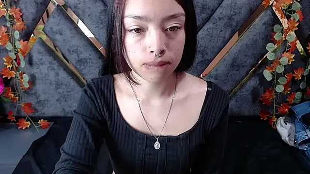 Sofia Mirandaa18 online show from 03-04-25, 01:38