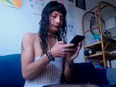 Zafiro subversiva online show from 01-20-25, 11:24