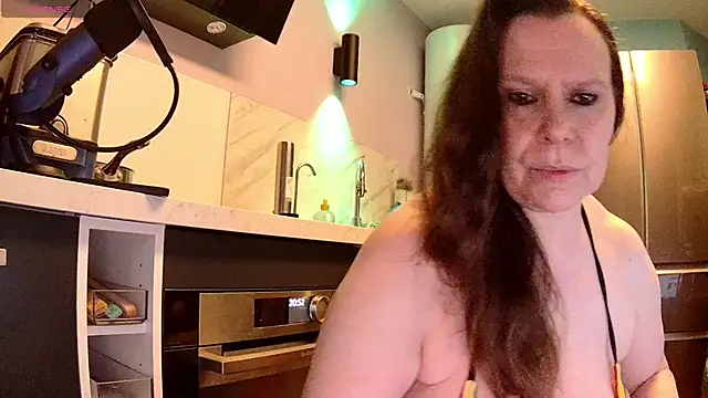 Endrocleia online show from 03-08-25, 07:53