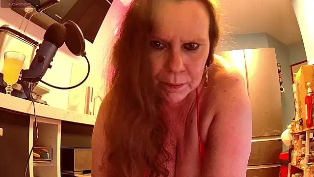 Endrocleia online show from 06-14-26, 02:24