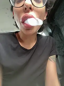 Snapshot of myloveforyouu chatting on 02-13-26, 09:00 myloveforyouu online show from 02-13-26, 09:00