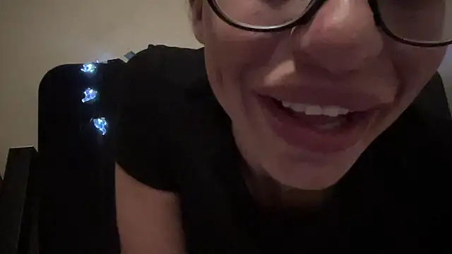 Snapshot of myloveforyouu chatting on 03-17-26, 03:00 myloveforyouu online show from 03-17-26, 03:00