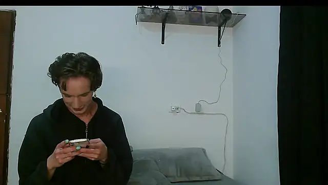 Dan Yagami online show from 02-25-25, 06:25