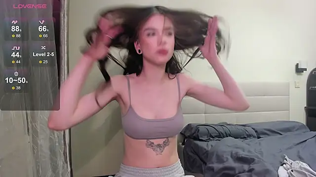 Tune Godness online show from 02-18-25, 07:09