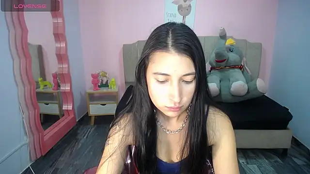 lizzyluk ch online show from 02-18-25, 04:26