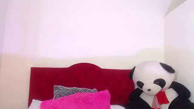 Luluu 08 online show from 02-20-25, 05:29