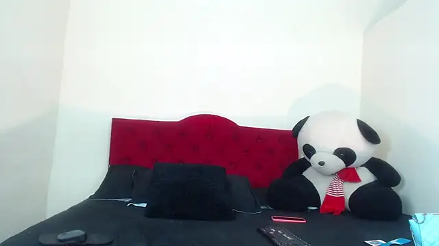 Luluu 08 online show from 03-08-25, 08:35