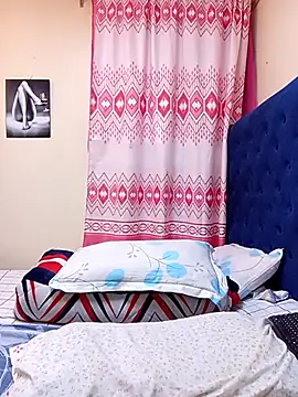 Snapshot of Sexyxcurves chatting on 10-24-25, 10:44 Sexyxcurves online show from 10-24-25, 10:44