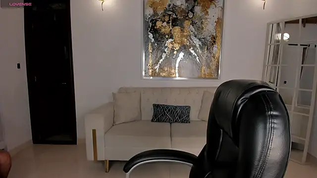 KatieStonne online show from 11-04-25, 01:05