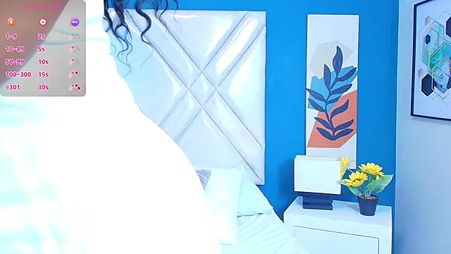 Snapshot of Salome_Diaz_ chatting on 01-27-25, 04:30 Salome Diaz online show from 01-27-25, 04:30