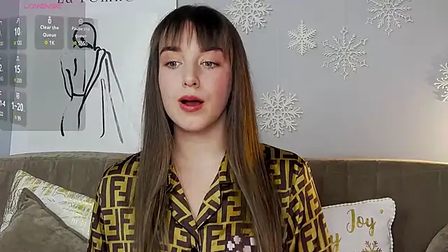 Sofia Hugs online show from 01-25-25, 05:19