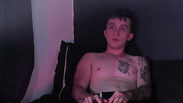 Snapshot of Dylanwhite23_ chatting on 10-11-25, 10:08 Dylanwhite23 online show from 10-11-25, 10:08