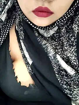 Snapshot of Indian-Nazia chatting on 06-23-26, 08:07 Indian-Nazia online show from 06-23-26, 08:07