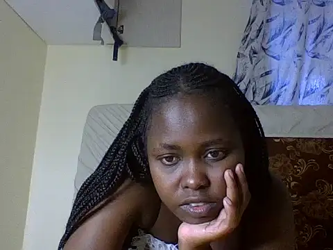 Sweetcecie01 online show from 10-07-25, 10:01