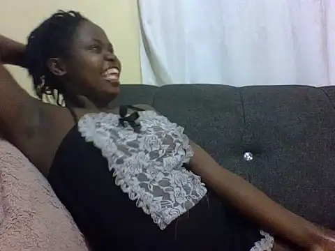 Snapshot of Sweetcecie01 chatting on 03-08-26, 02:04 Sweetcecie01 online show from 03-08-26, 02:04