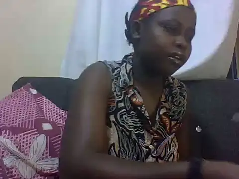 Snapshot of Sweetcecie01 chatting on 03-25-26, 08:48 Sweetcecie01 online show from 03-25-26, 08:48