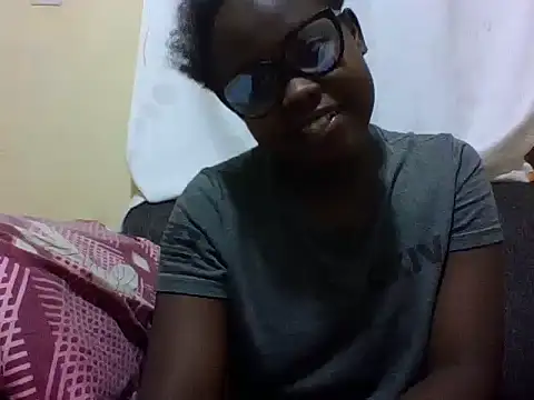 Sweetcecie01 online show from 05-04-26, 08:38