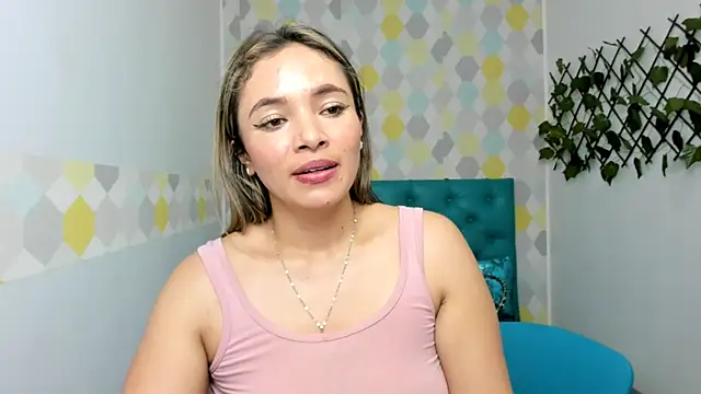 ArielleJones online show from 01-12-25, 05:44