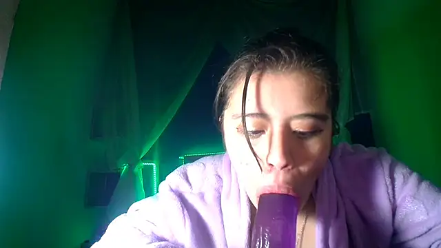 Ingrid Casas online show from 12-16-24, 12:59