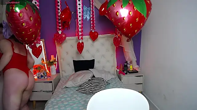 Ingrid Casas online show from 02-18-25, 11:52