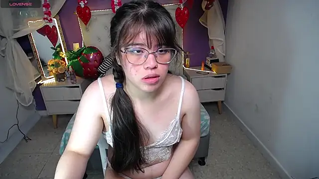 Ingrid Casas online show from 02-20-25, 02:51
