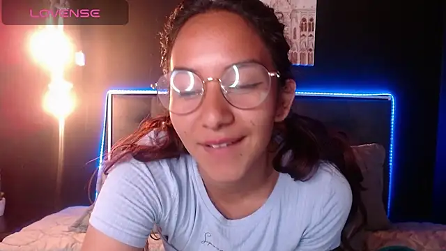 Snapshot of PoisonIvy15_ chatting on 12-15-24, 09:24 PoisonIvy15  online show from 12-15-24, 09:24