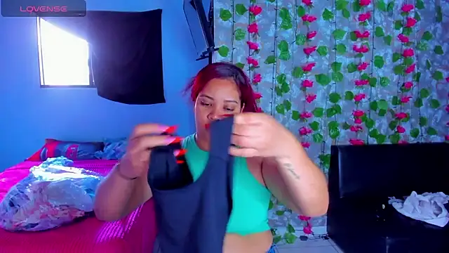 AngelaCoffee online show from 05-12-26, 08:50