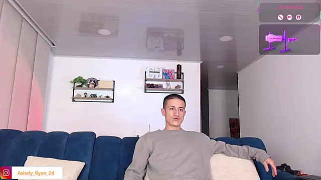 ashely ryan24 online show from 06-09-26, 12:44