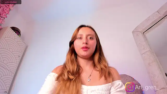 arianna gren online show from 09-15-25, 09:59