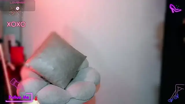 LauGrayJ online show from 10-14-25, 03:29