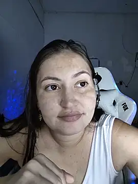 Snapshot of dani123unica chatting on 04-10-26, 04:12 dani123unica online show from 04-10-26, 04:12