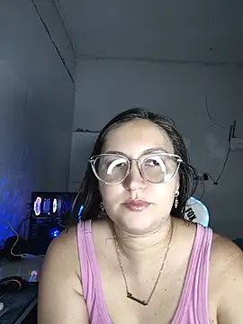 Snapshot of dani123unica chatting on 05-04-26, 10:28 dani123unica online show from 05-04-26, 10:28