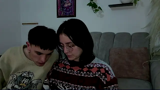 Snapshot of DeniseandDerek_time chatting on 02-10-25, 05:14 DeniseandDerek time online show from 02-10-25, 05:14
