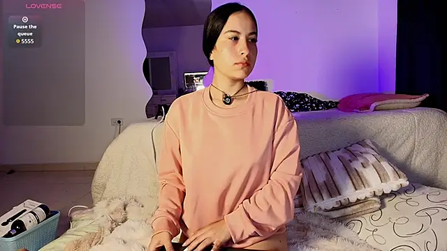 Madeline Dreams online show from 09-13-25, 09:20