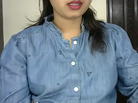 HOT-LOVELY online show from 02-18-25, 07:52