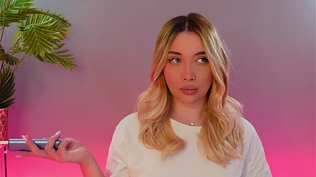 Snapshot of Jessielle chatting on 01-17-26, 03:17 Jessielle online show from 01-17-26, 03:17