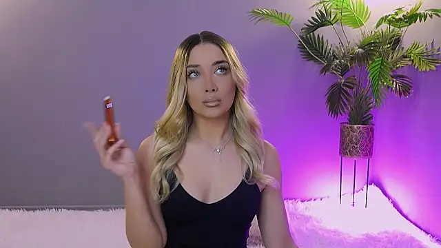 Snapshot of Jessielle chatting on 03-21-26, 06:51 Jessielle online show from 03-21-26, 06:51