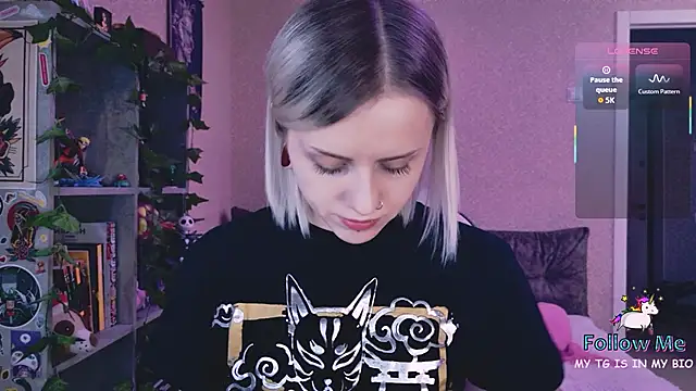 Snapshot of NaniMoore chatting on 02-27-26, 07:58 NaniMoore online show from 02-27-26, 07:58