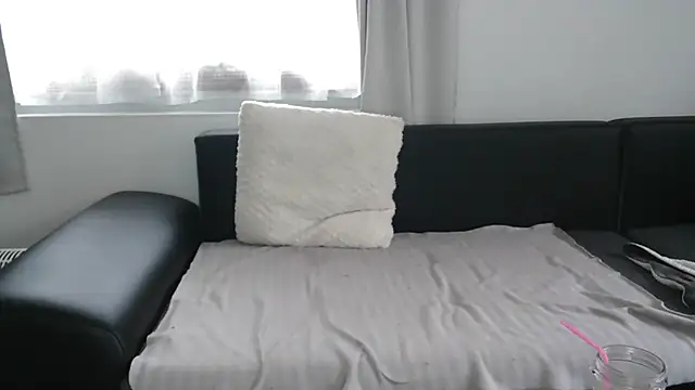 Snapshot of HotElena chatting on 10-10-25, 12:04 HotElena online show from 10-10-25, 12:04