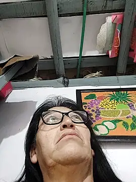 clarita 01 online show from 06-17-26, 10:32